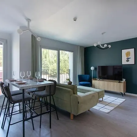 شقة Warm Bright 2br Urban W/ Free Shuttle+parking #127